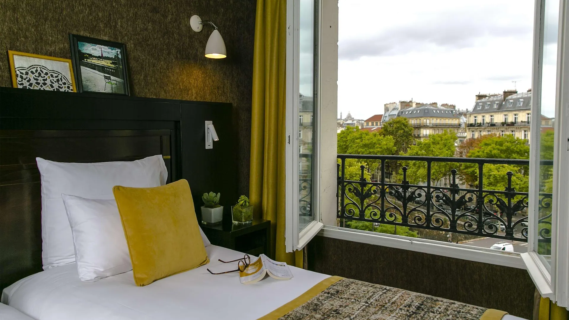 De Neuville Arc De Triomphe 4* Parigi