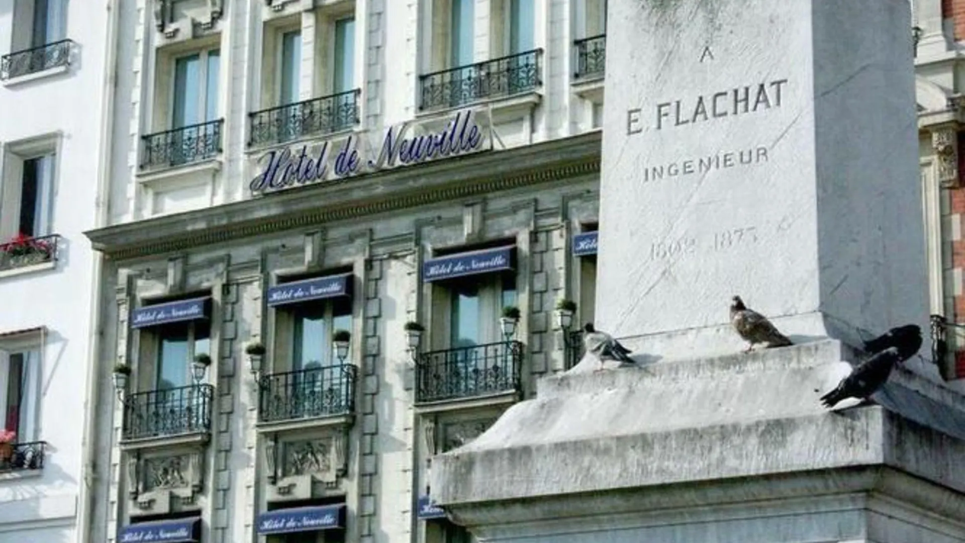 De Neuville Arc De Triomphe Hotel Paris