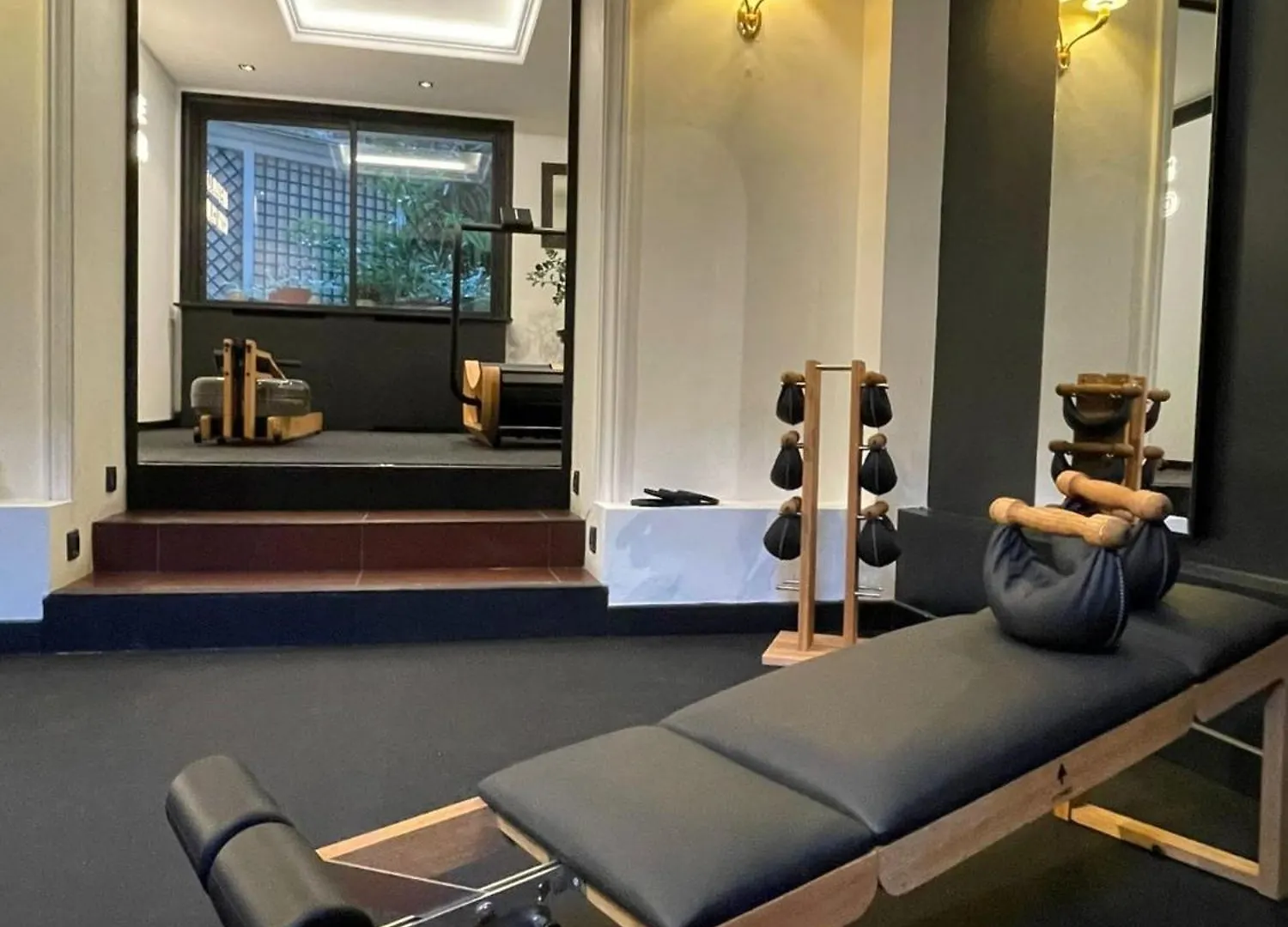 De Neuville Arc De Triomphe Hotel 4*